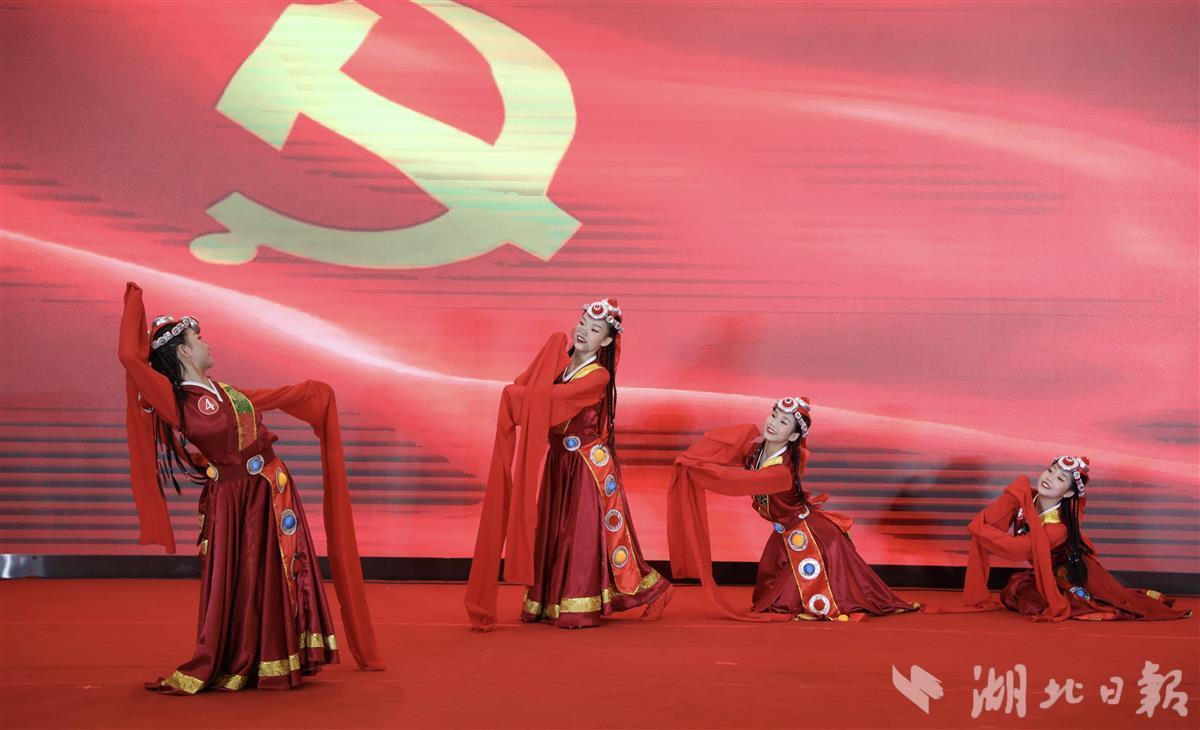 烧纸钱的时间最好在中午12点之前，按理说晚上不是更好吗？